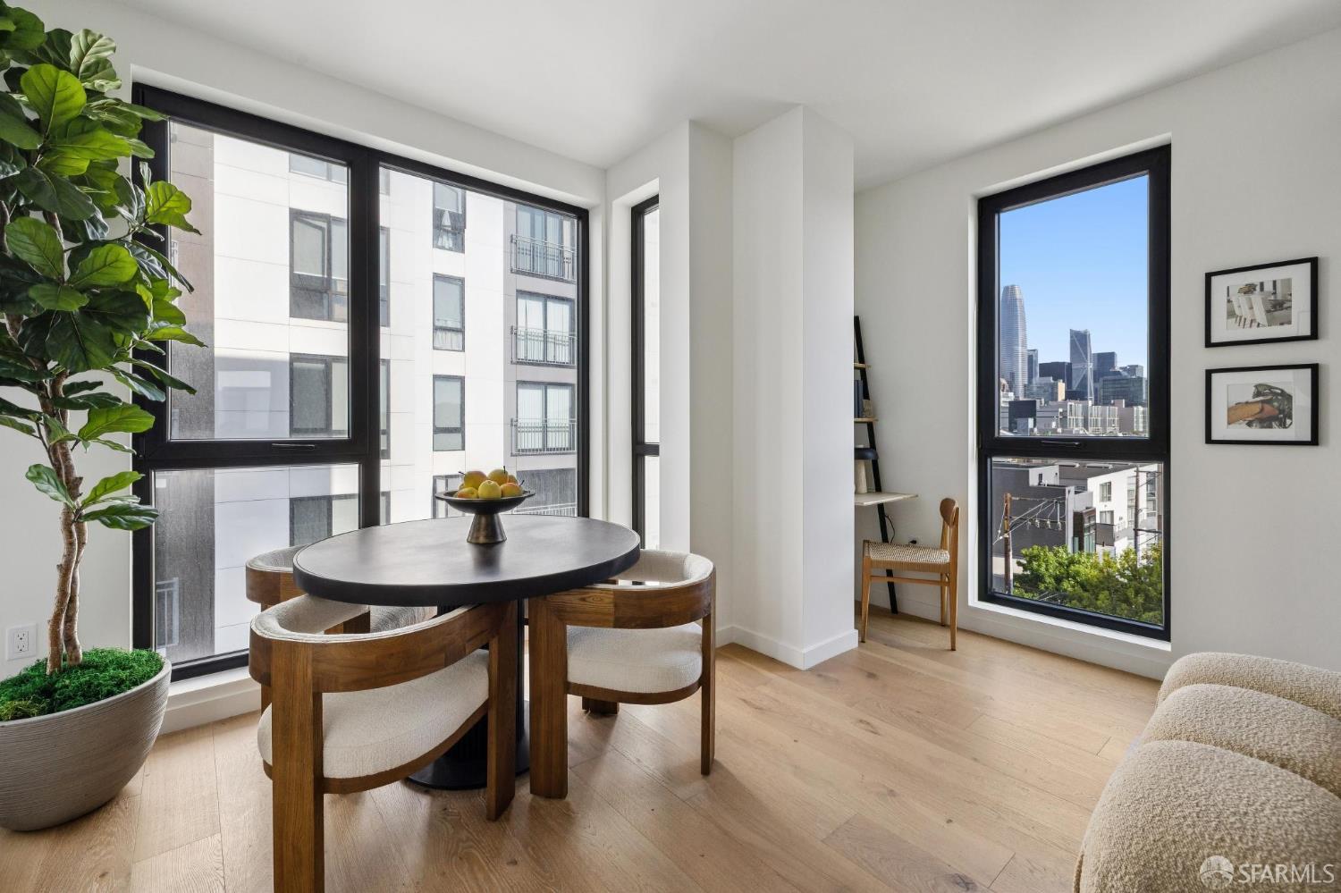 988 Harrison Street Unit: CL3