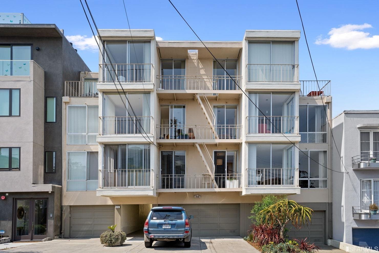 470 Collingwood Street # 2