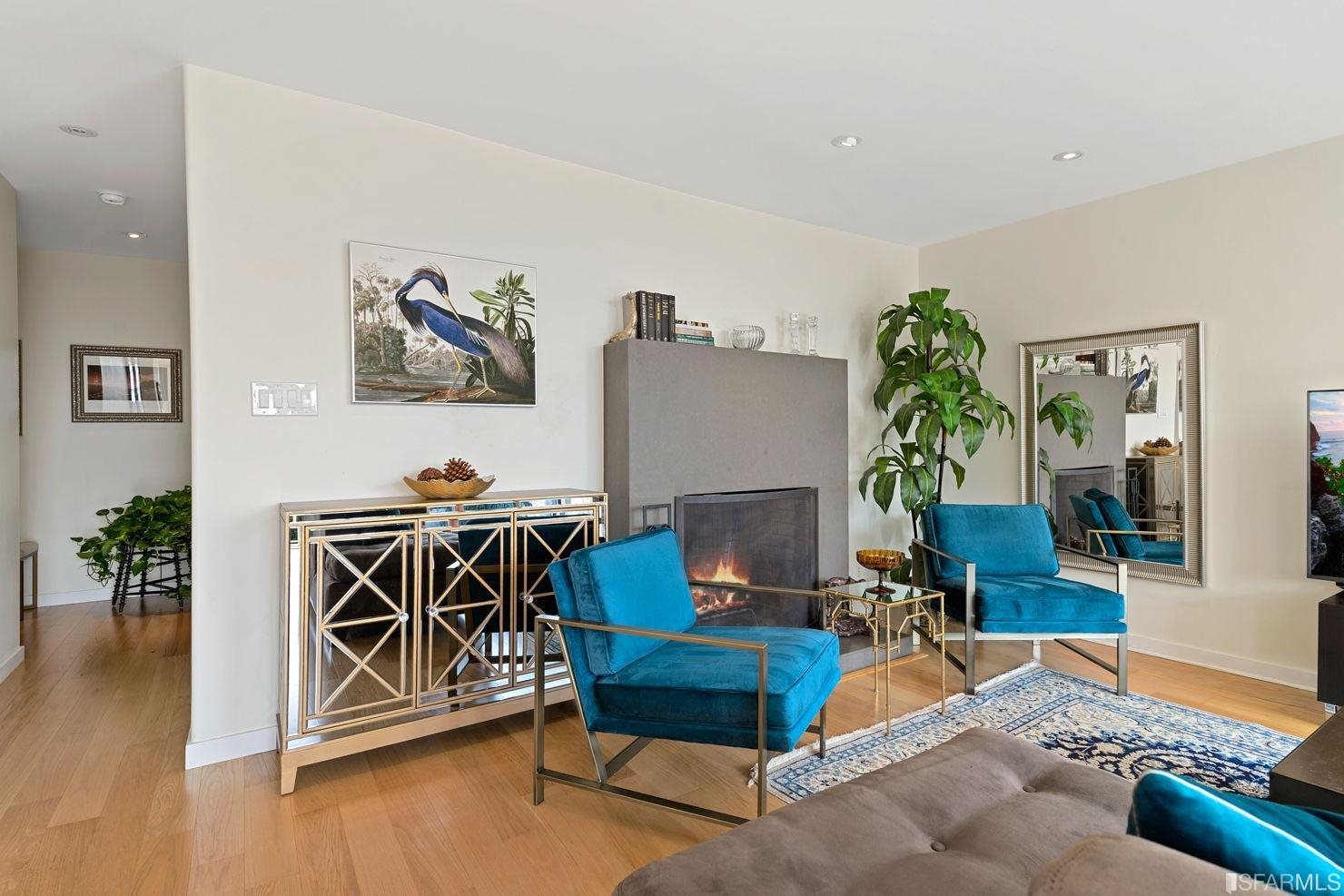 470 Collingwood Street # 2