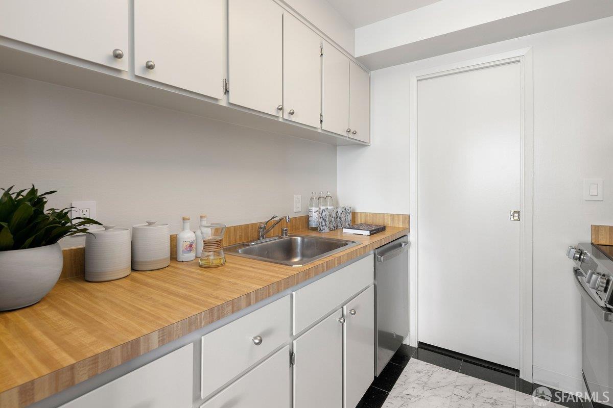 1177 California Street # 809