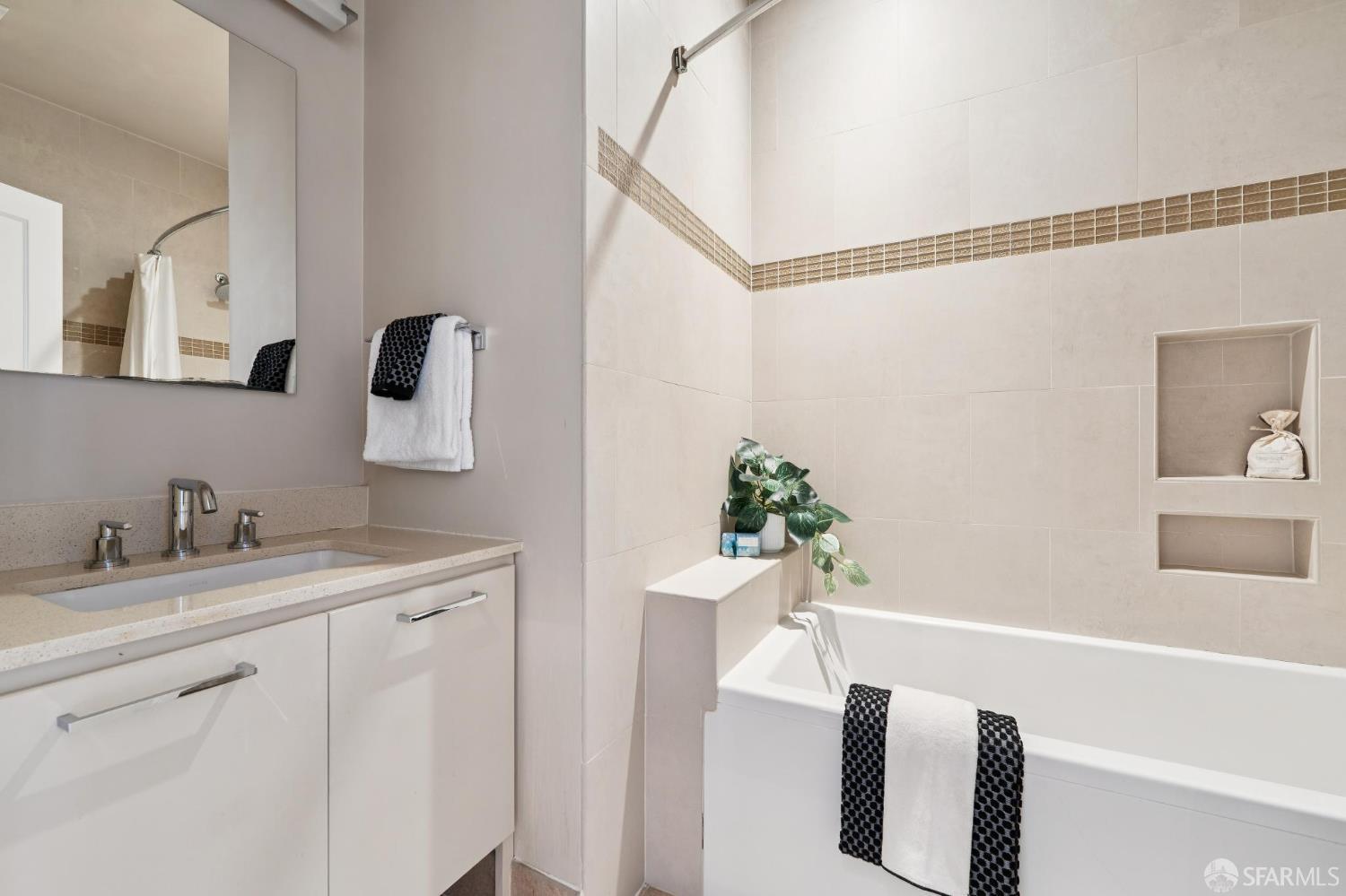 1230 Mason Street # 5