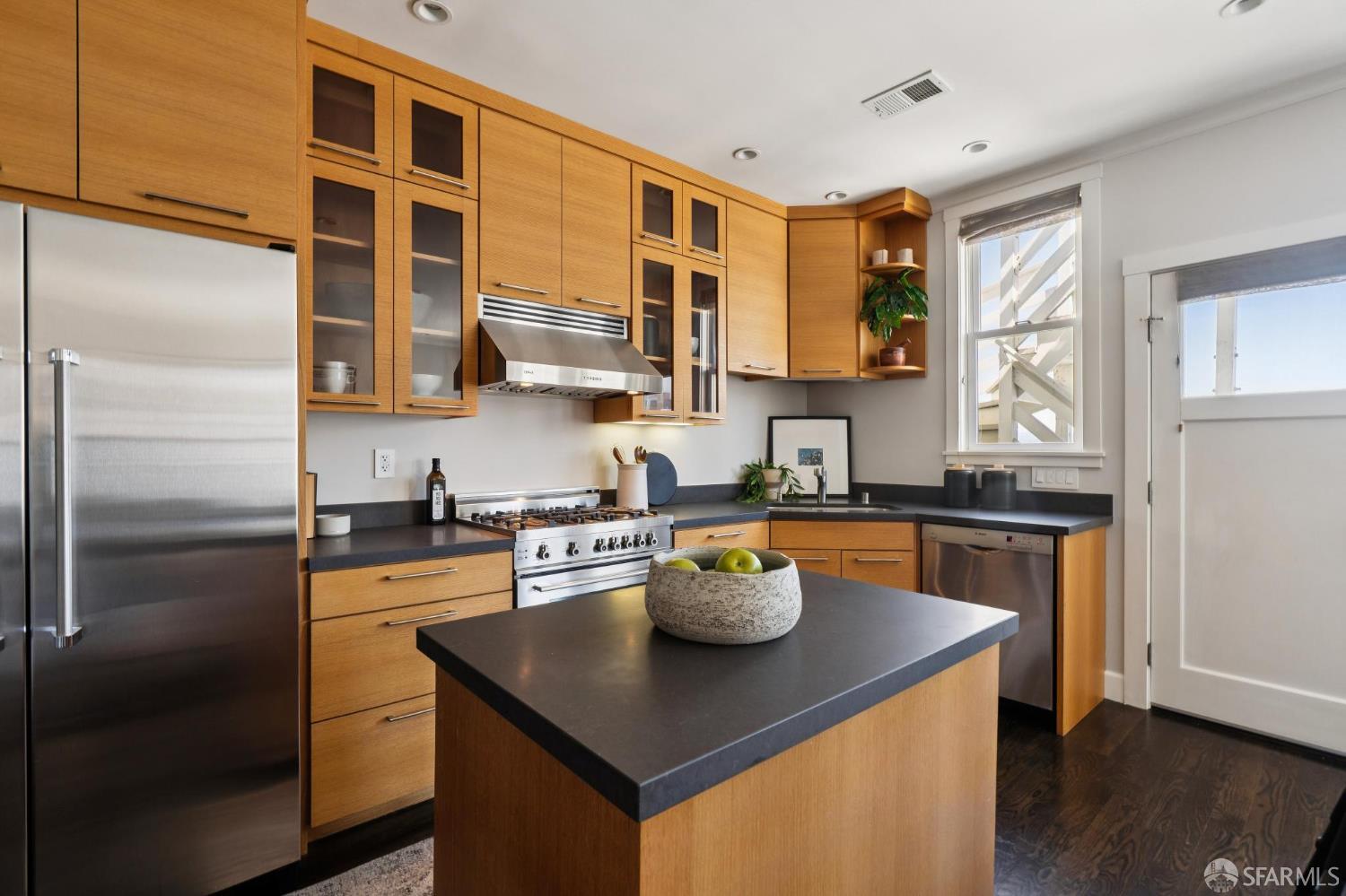 1230 Mason Street # 5