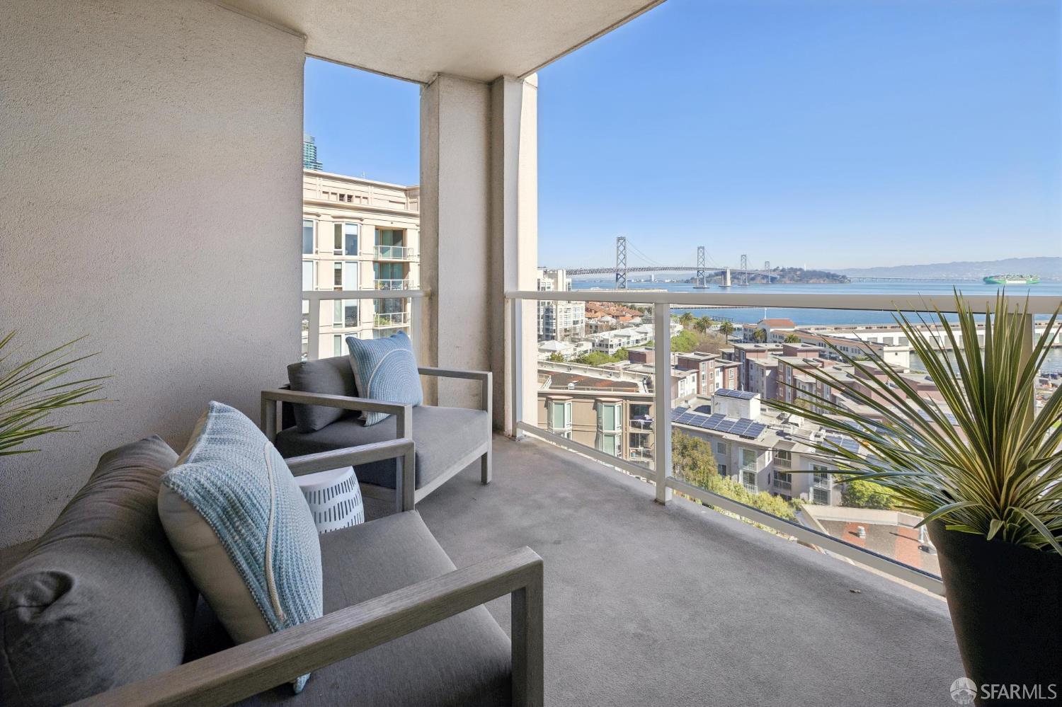 88 King Street # 1205