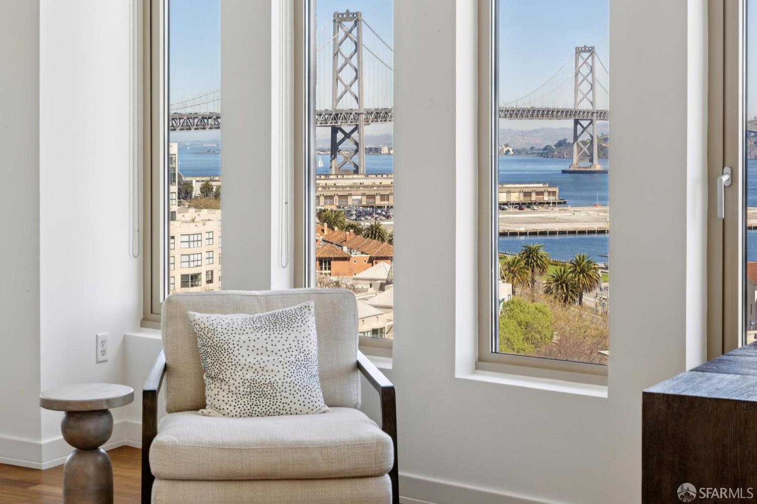 88 King Street # 1205