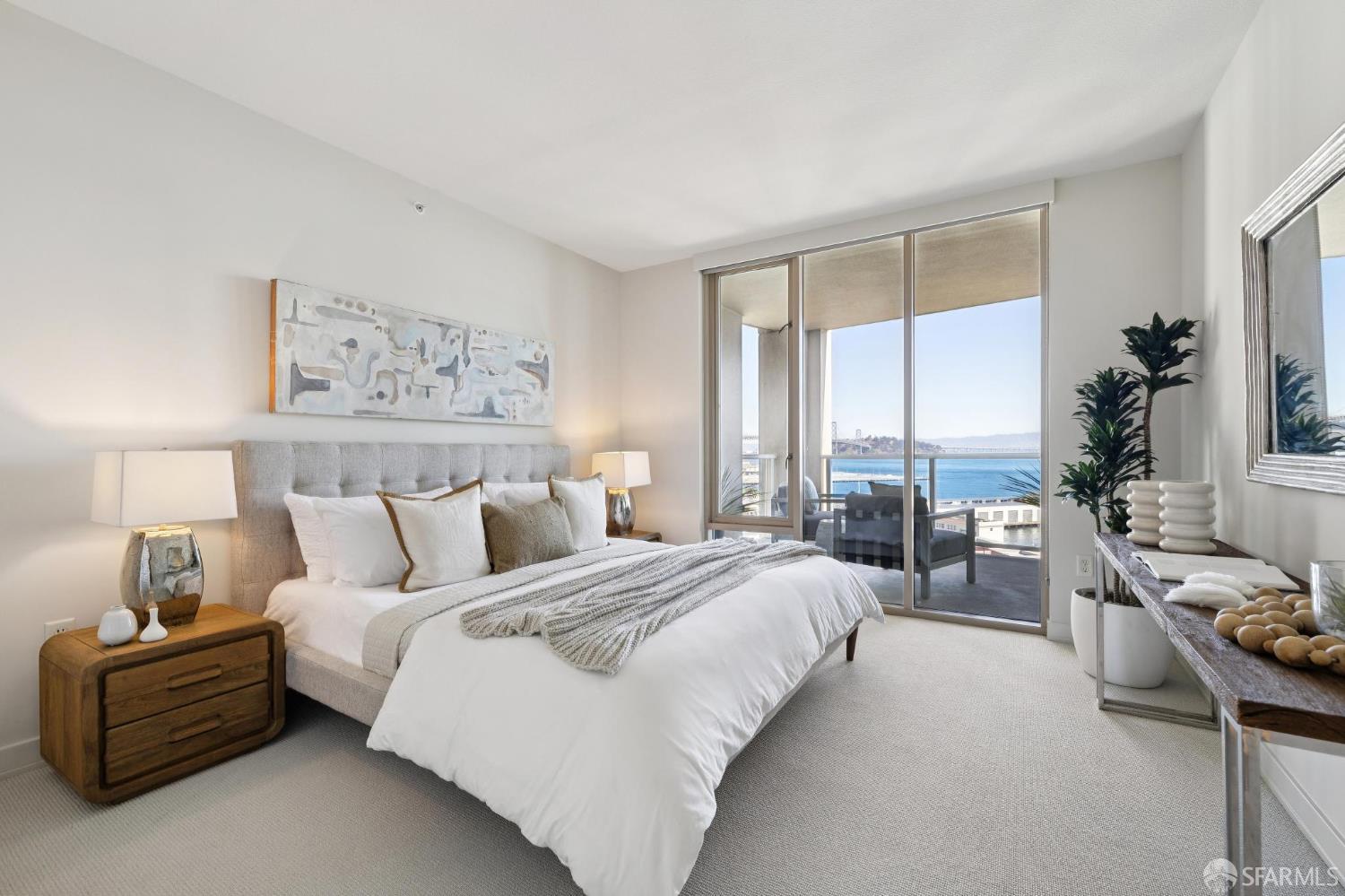 88 King Street # 1205