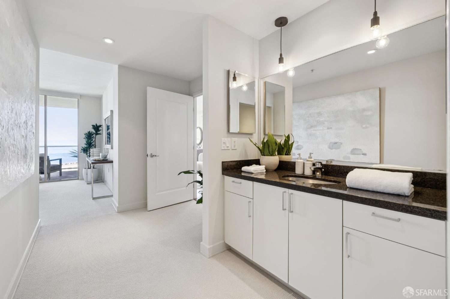 88 King Street # 1205