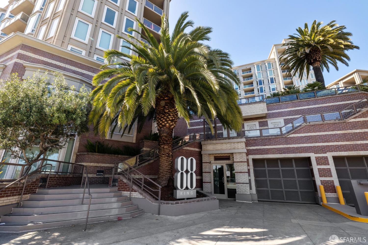 88 King Street # 1205