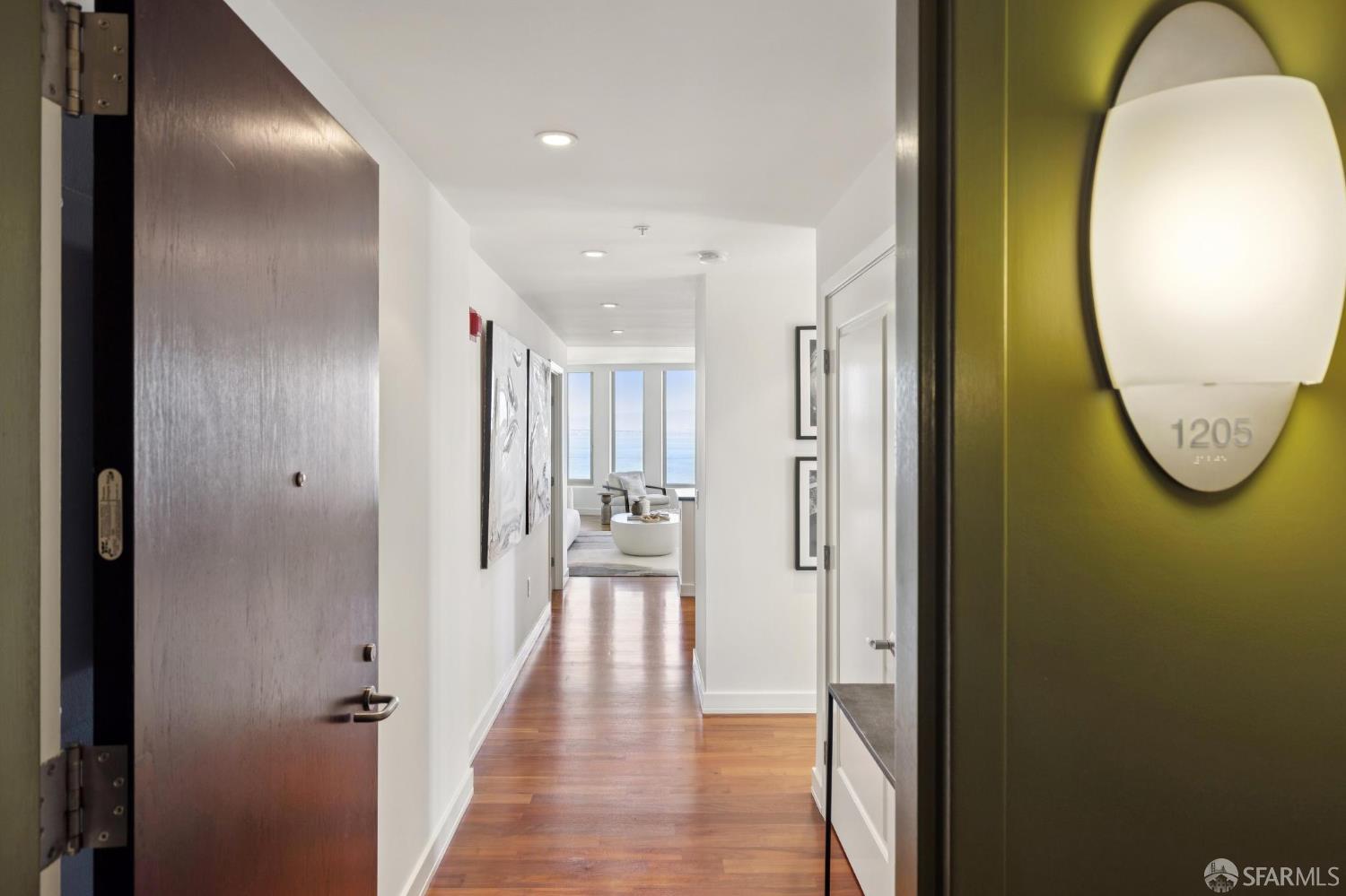 88 King Street # 1205