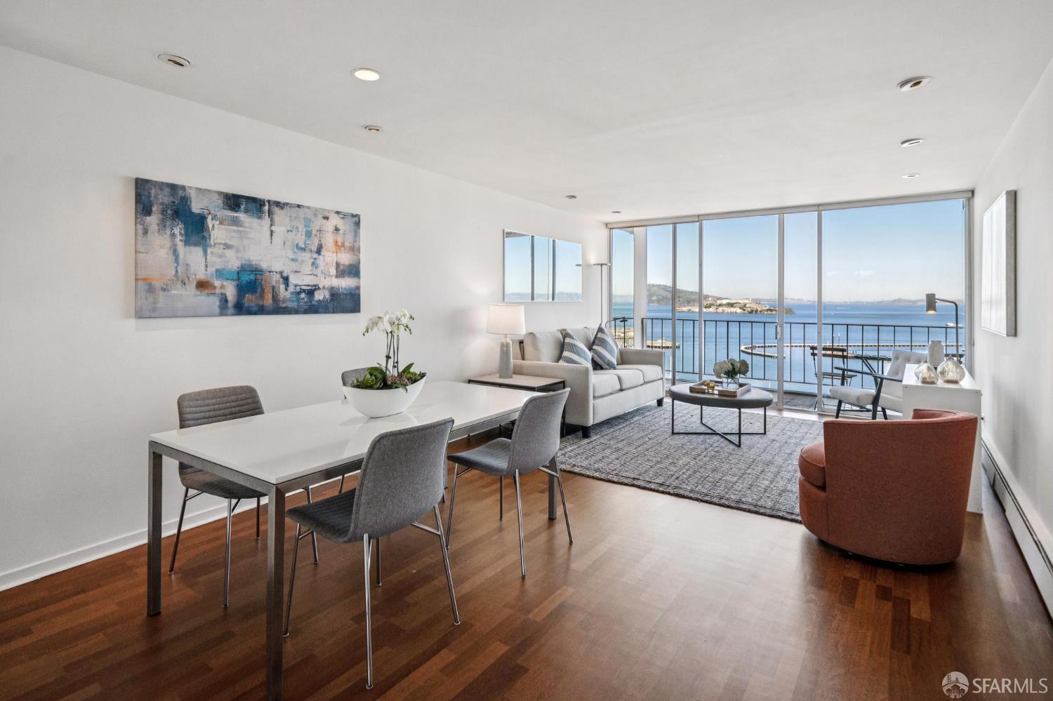 1000 North Point Street # 902