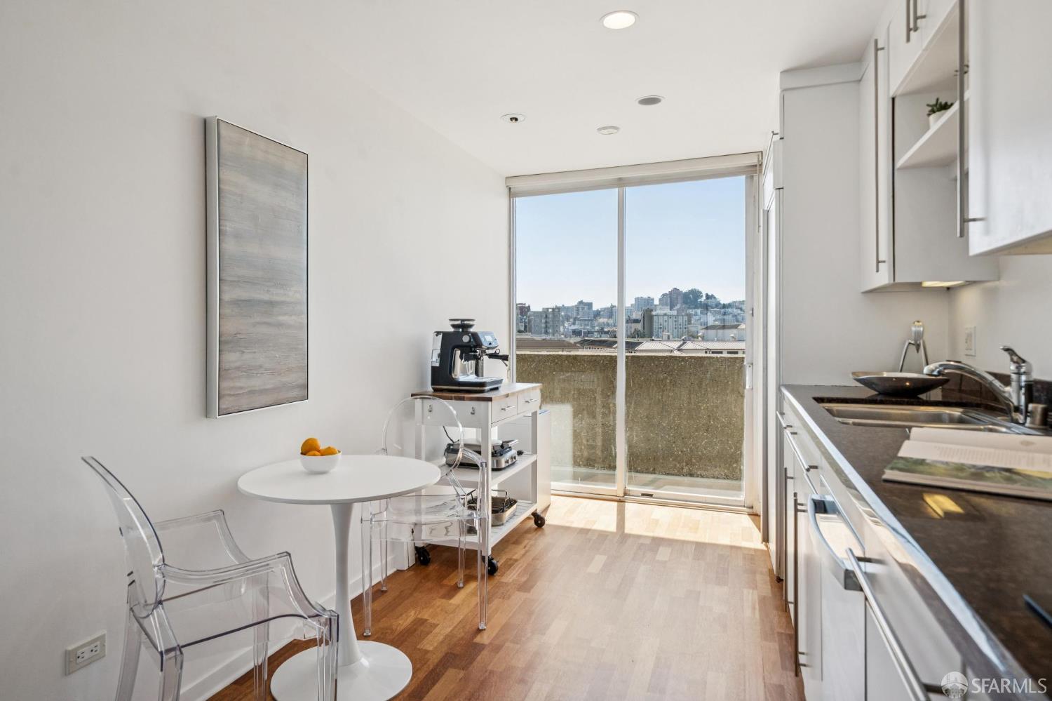 1000 North Point Street # 902