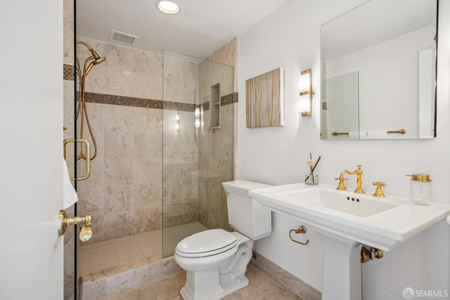 1000 North Point Street # 902