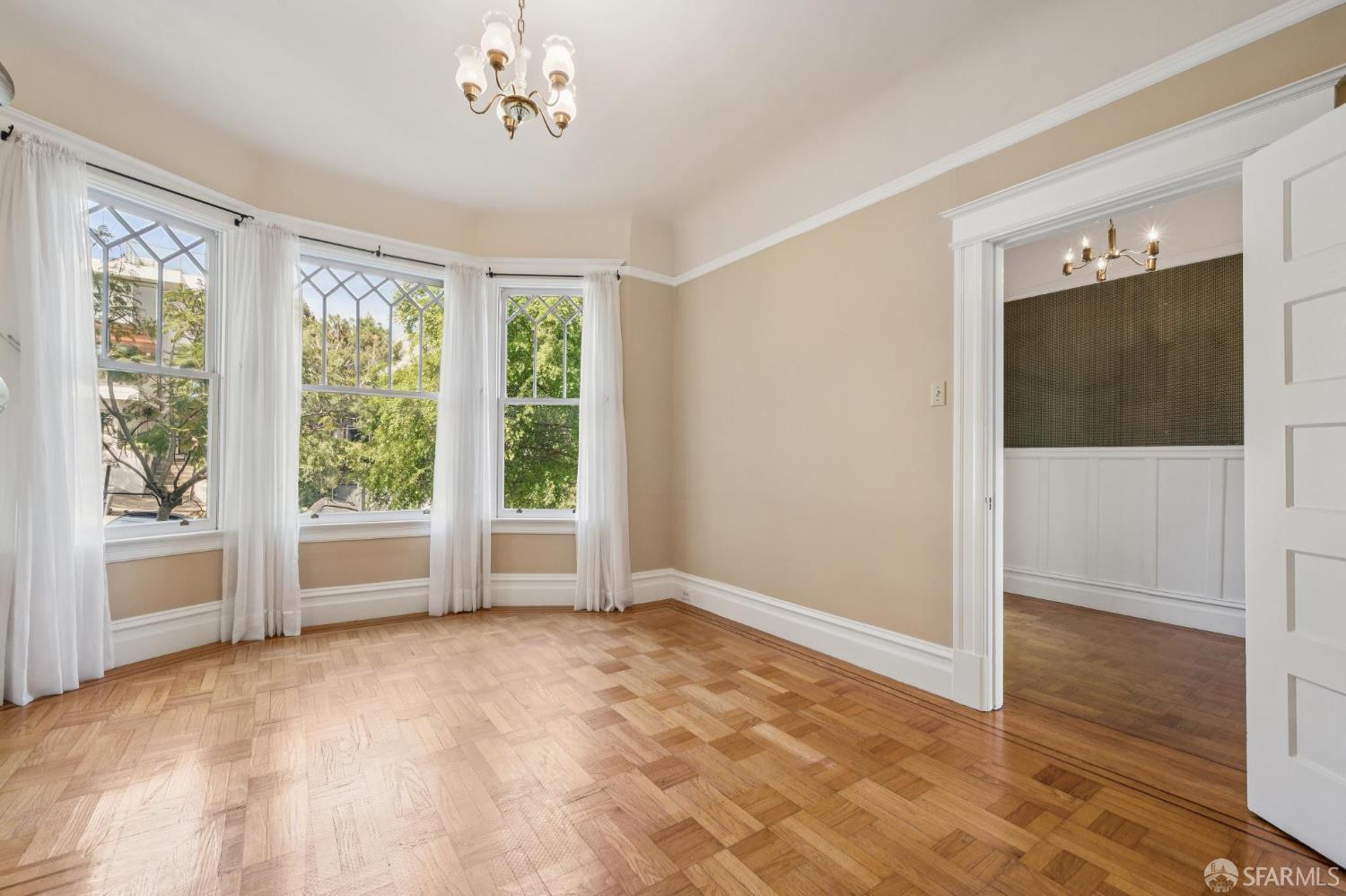 363-365 Texas Street