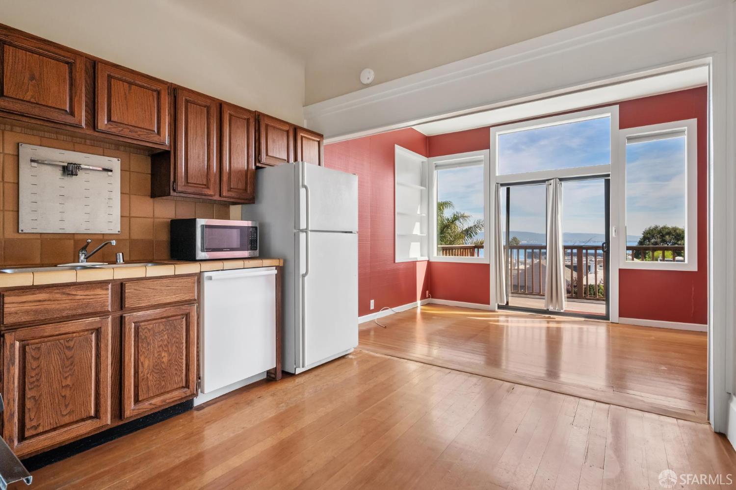 363-365 Texas Street