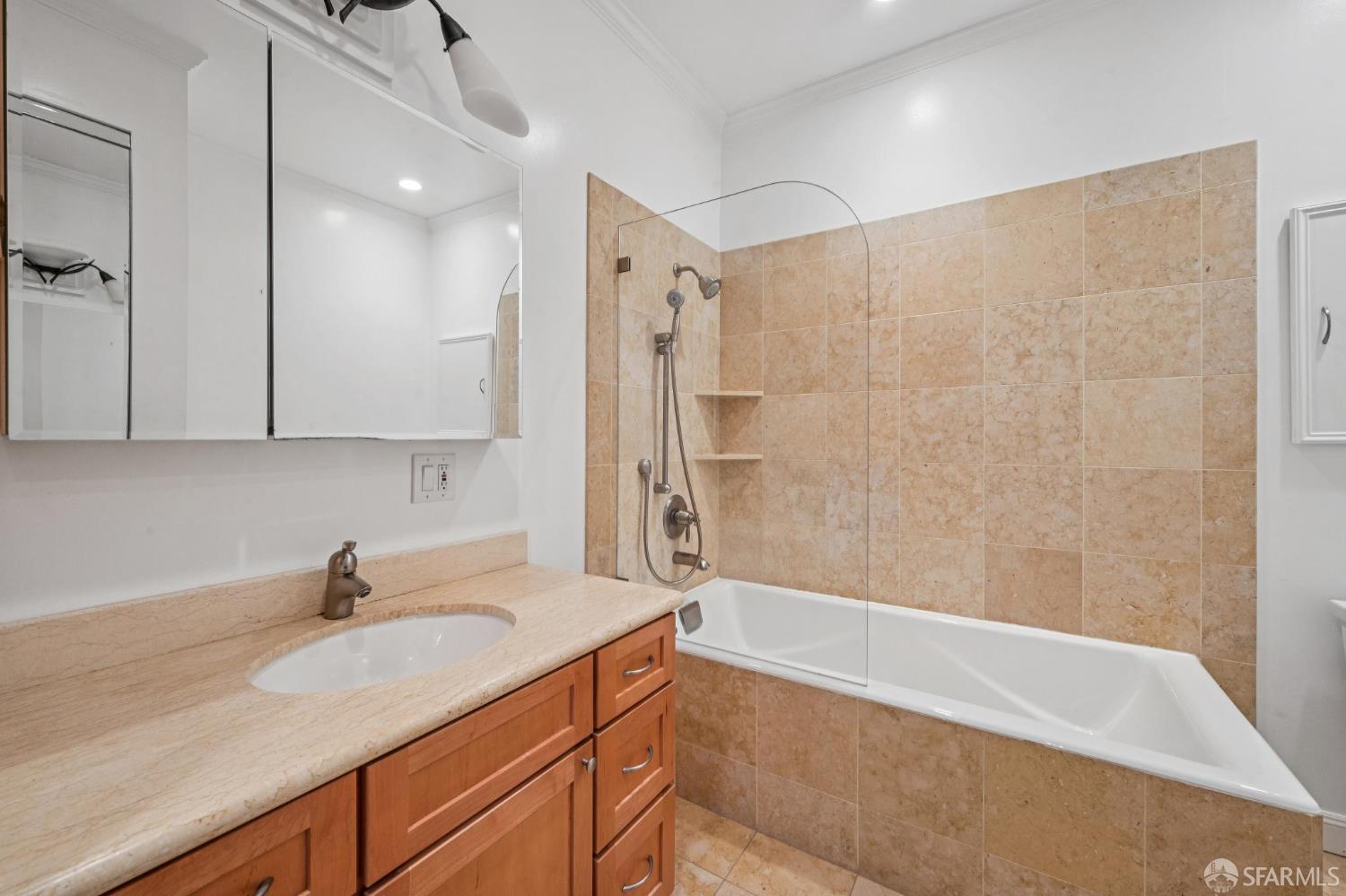 363-365 Texas Street