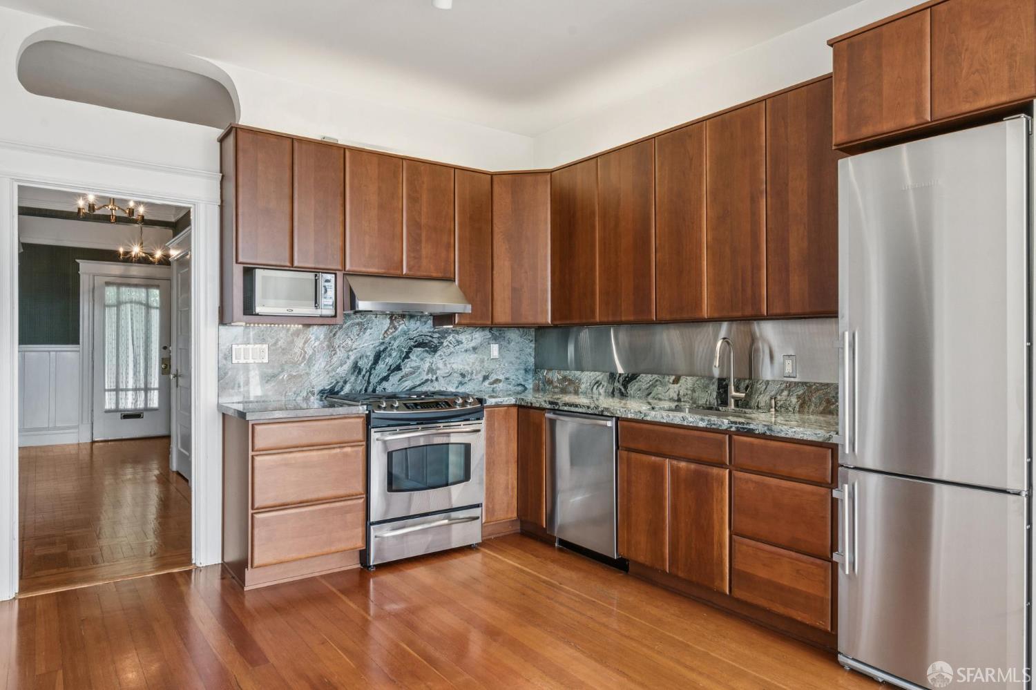 363-365 Texas Street