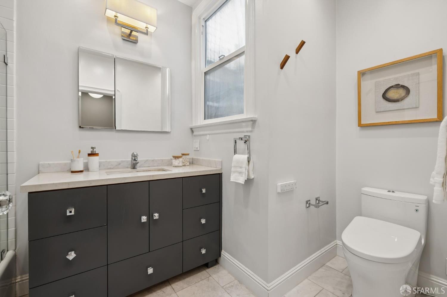 3319 Divisadero Street