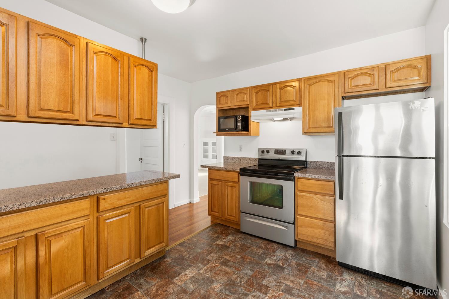 465-471 Corbett Avenue