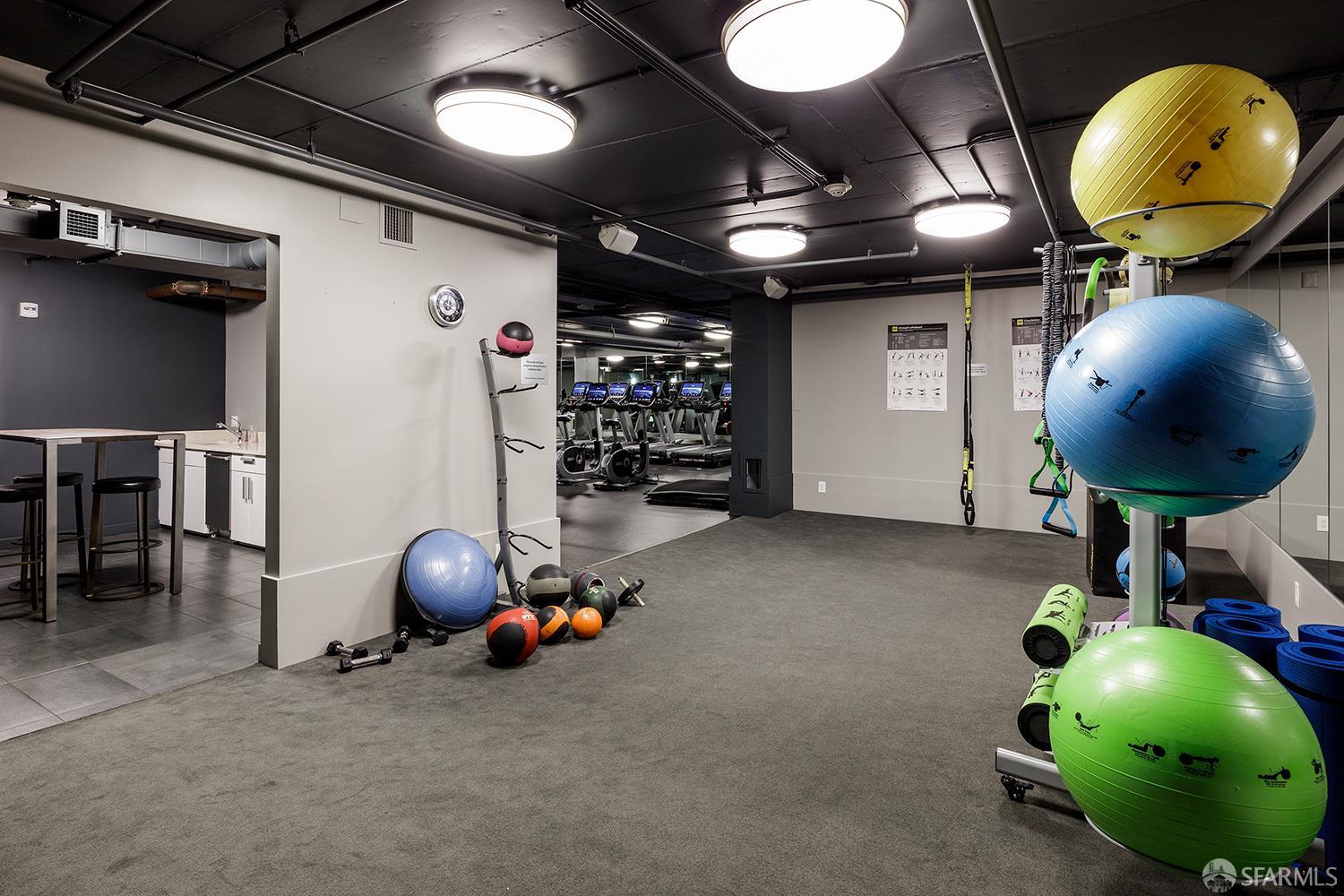 555 4th Street # 516