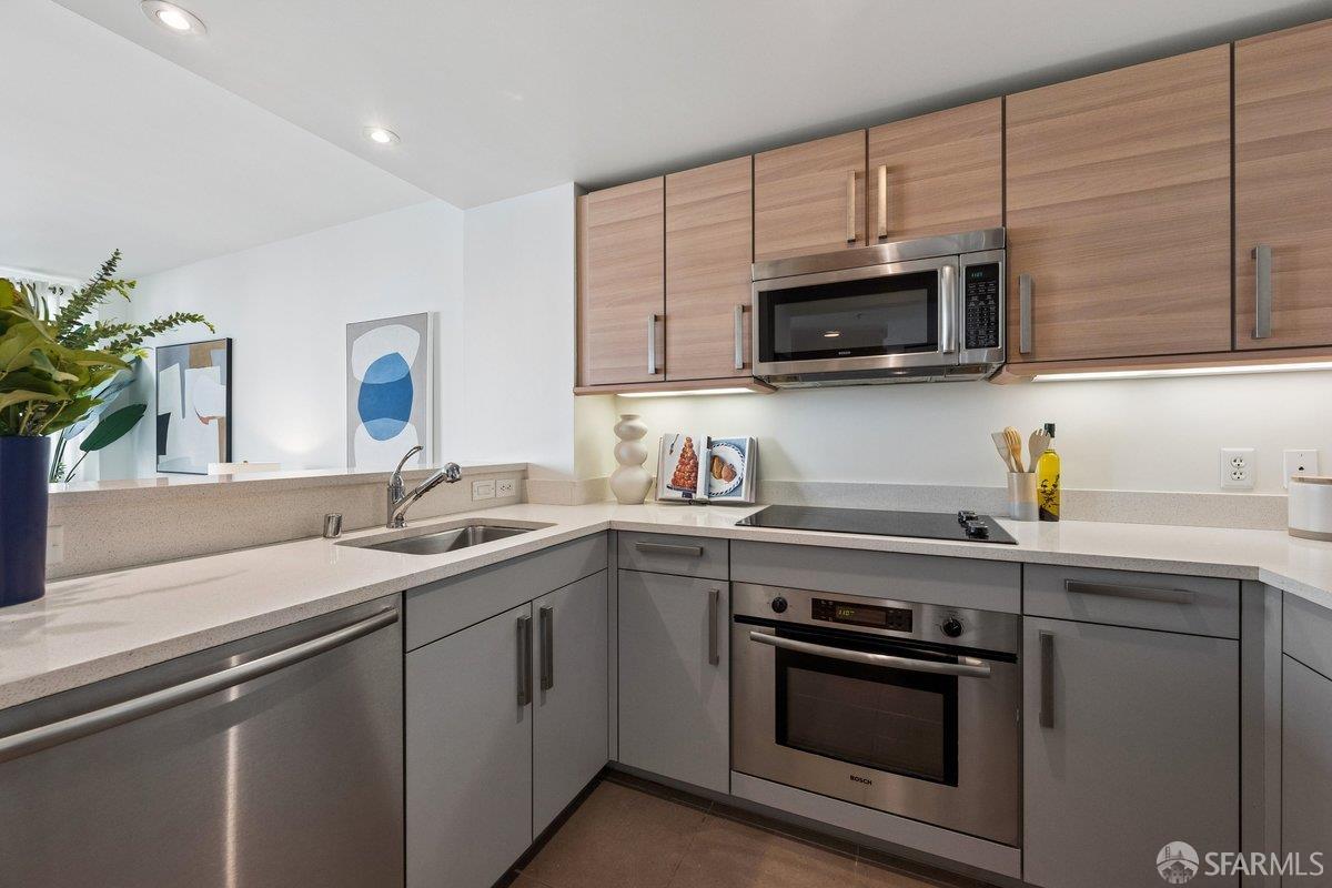 555 4th Street # 516