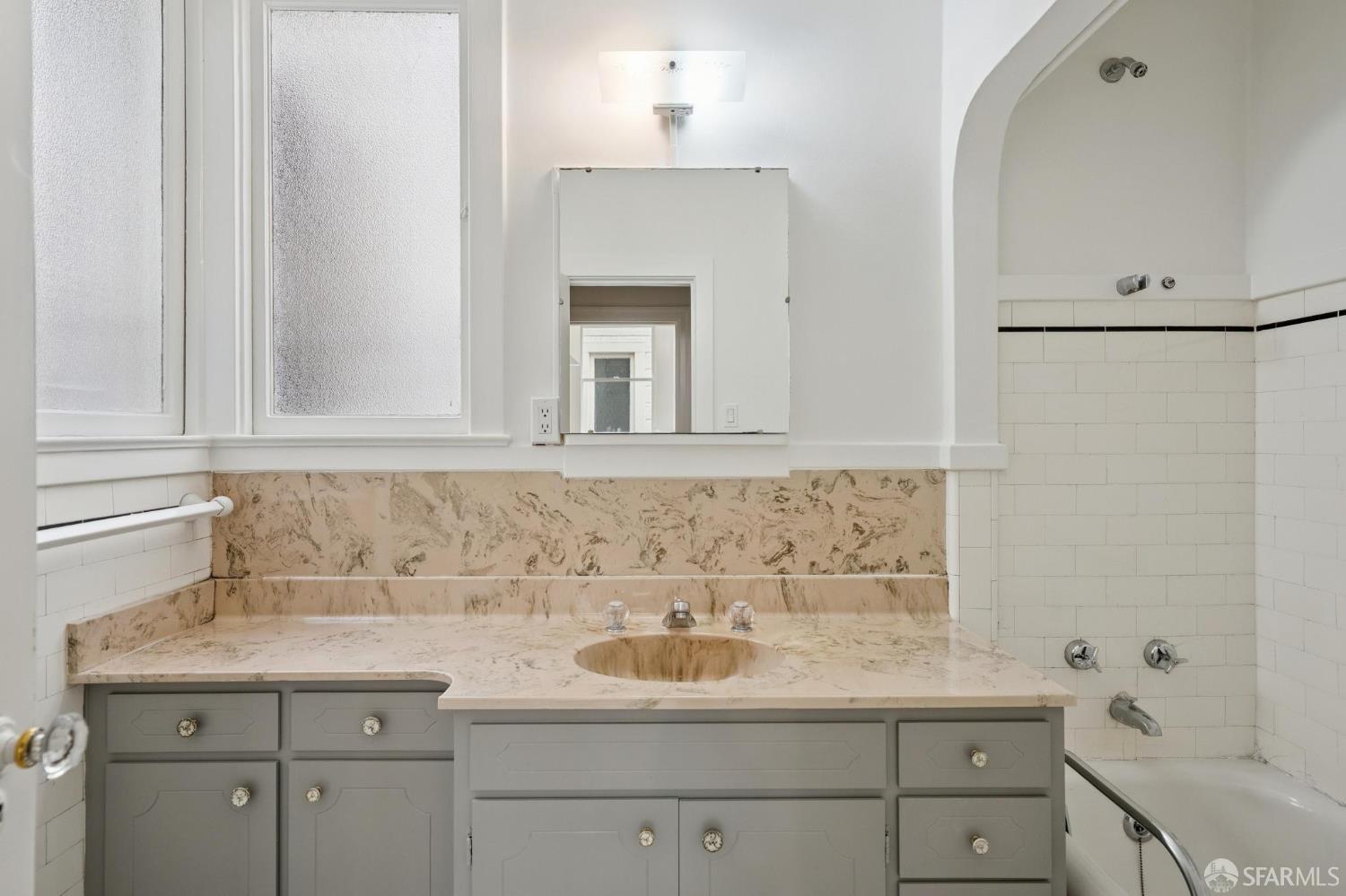 2335-2339 Bay Street