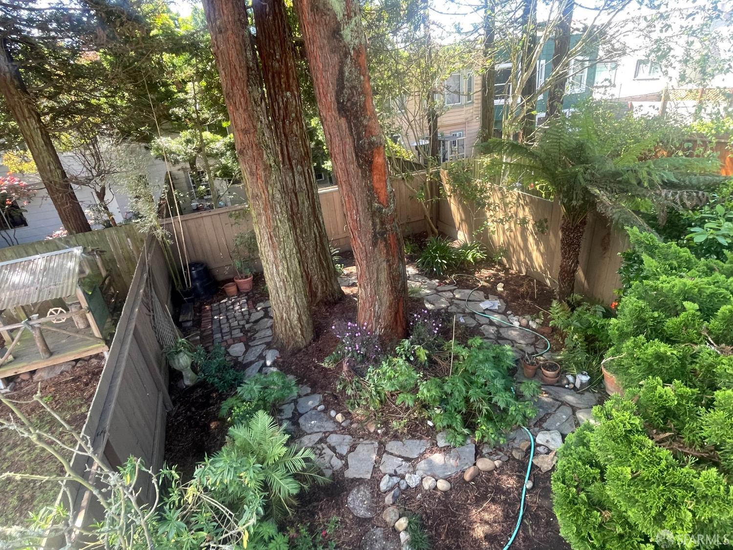 437 Staples Avenue