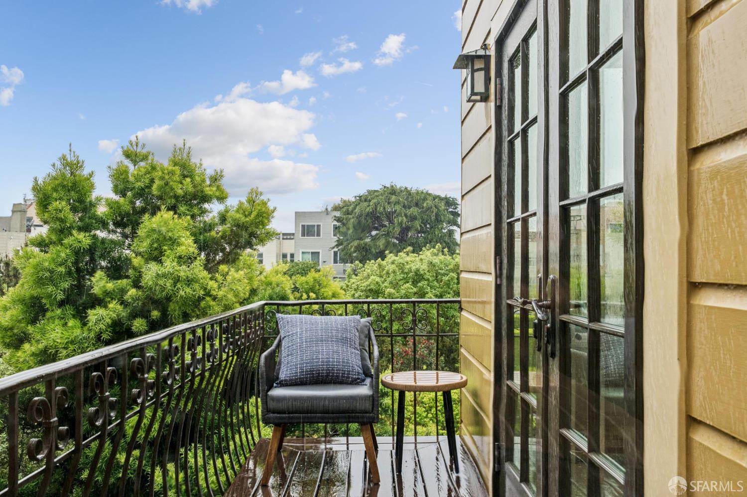 3731 Webster Street # 3733