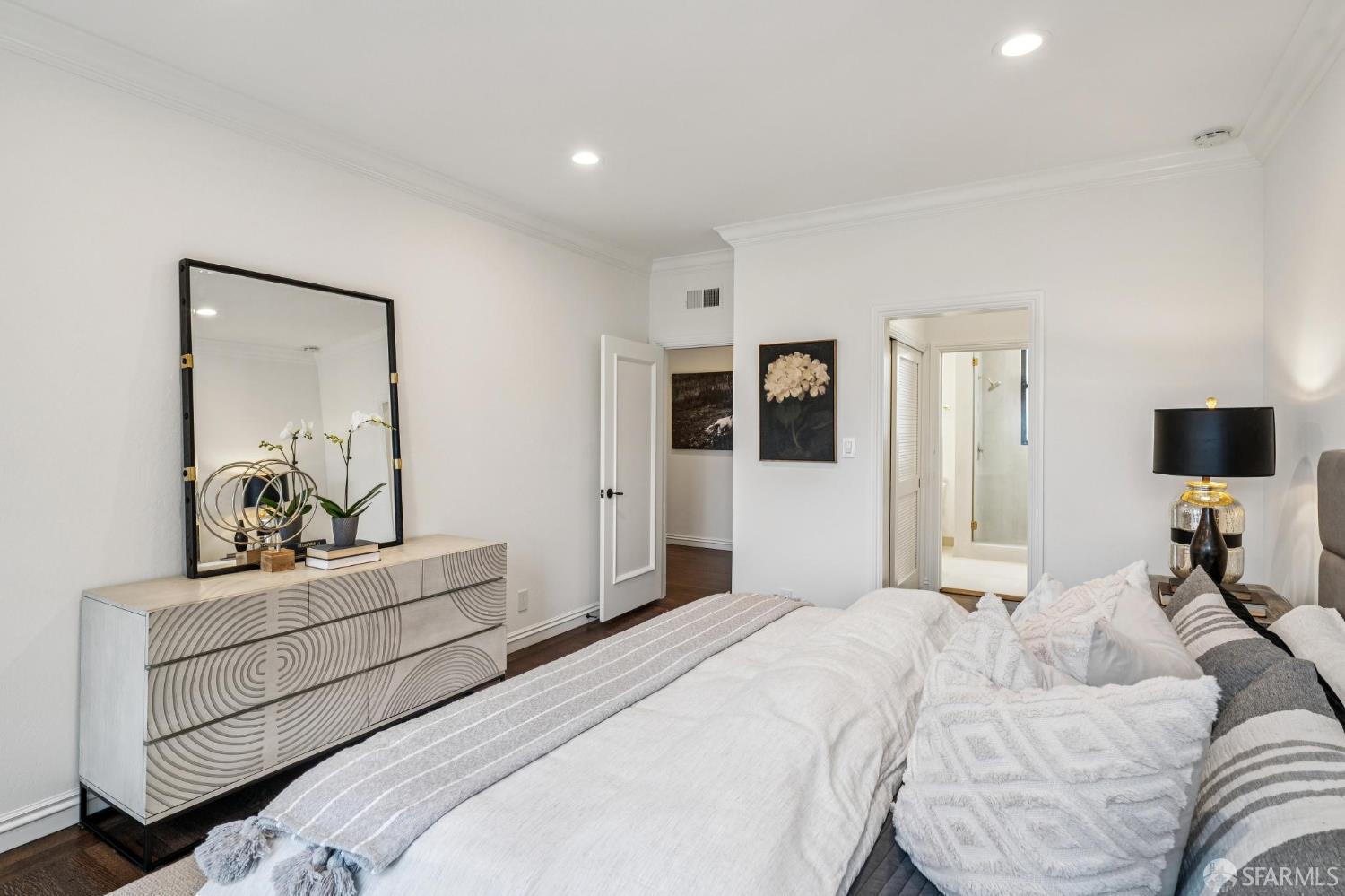 3731 Webster Street # 3733