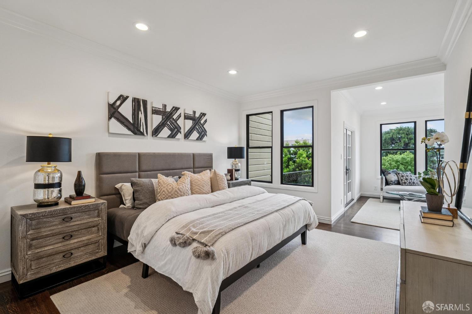 3731 Webster Street # 3733