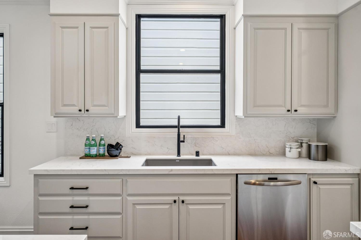 3731 Webster Street # 3733