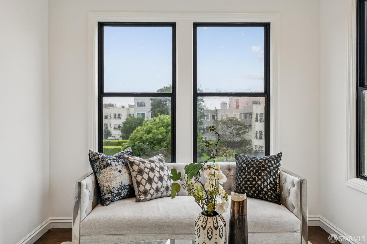 3731 Webster Street # 3733