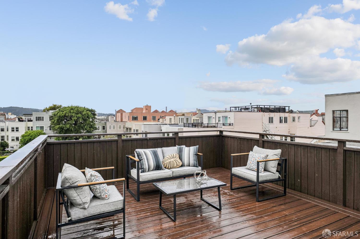 3731 Webster Street # 3733