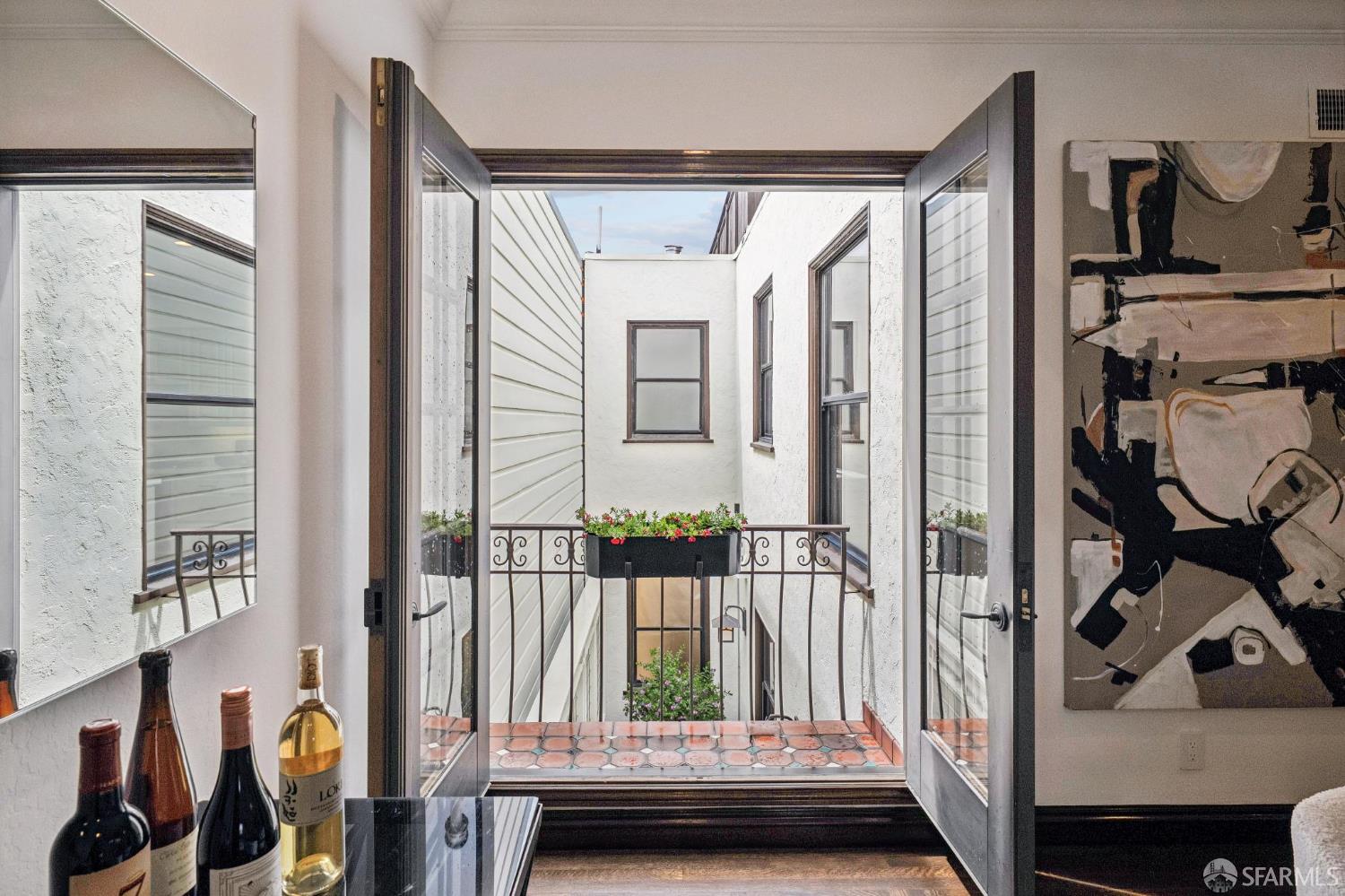 3731 Webster Street # 3733