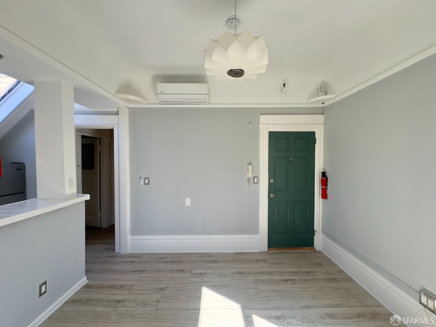 360 Lily Street # 10