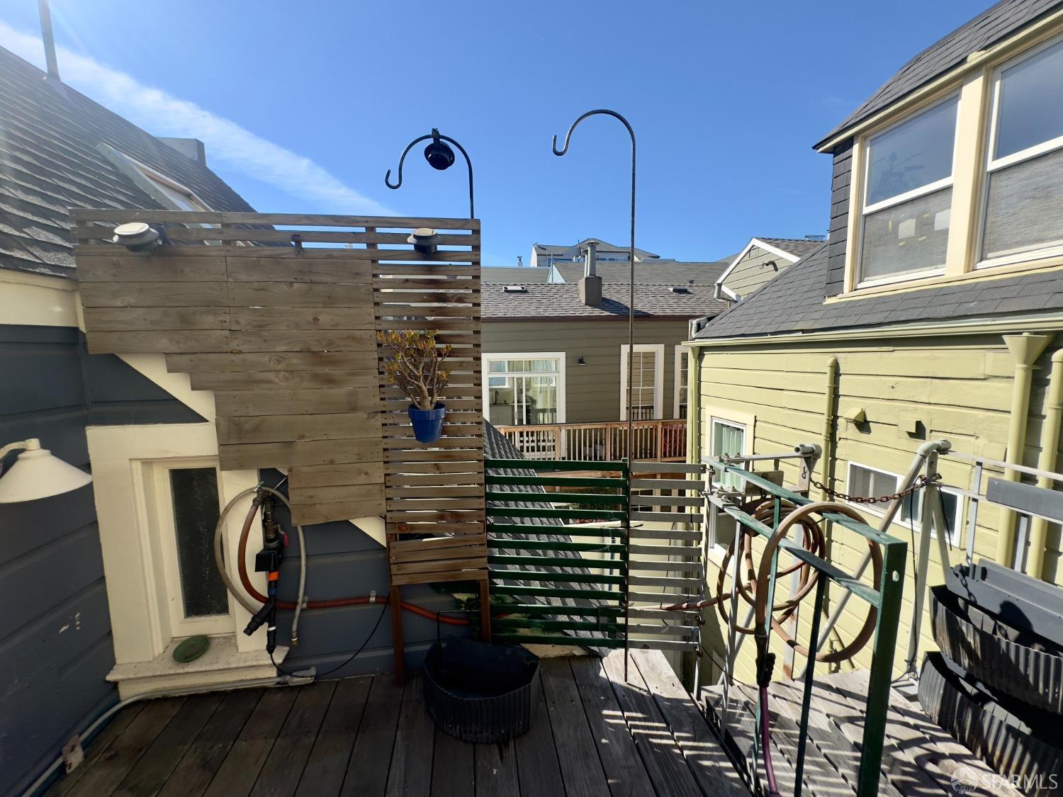 360 Lily Street # 10