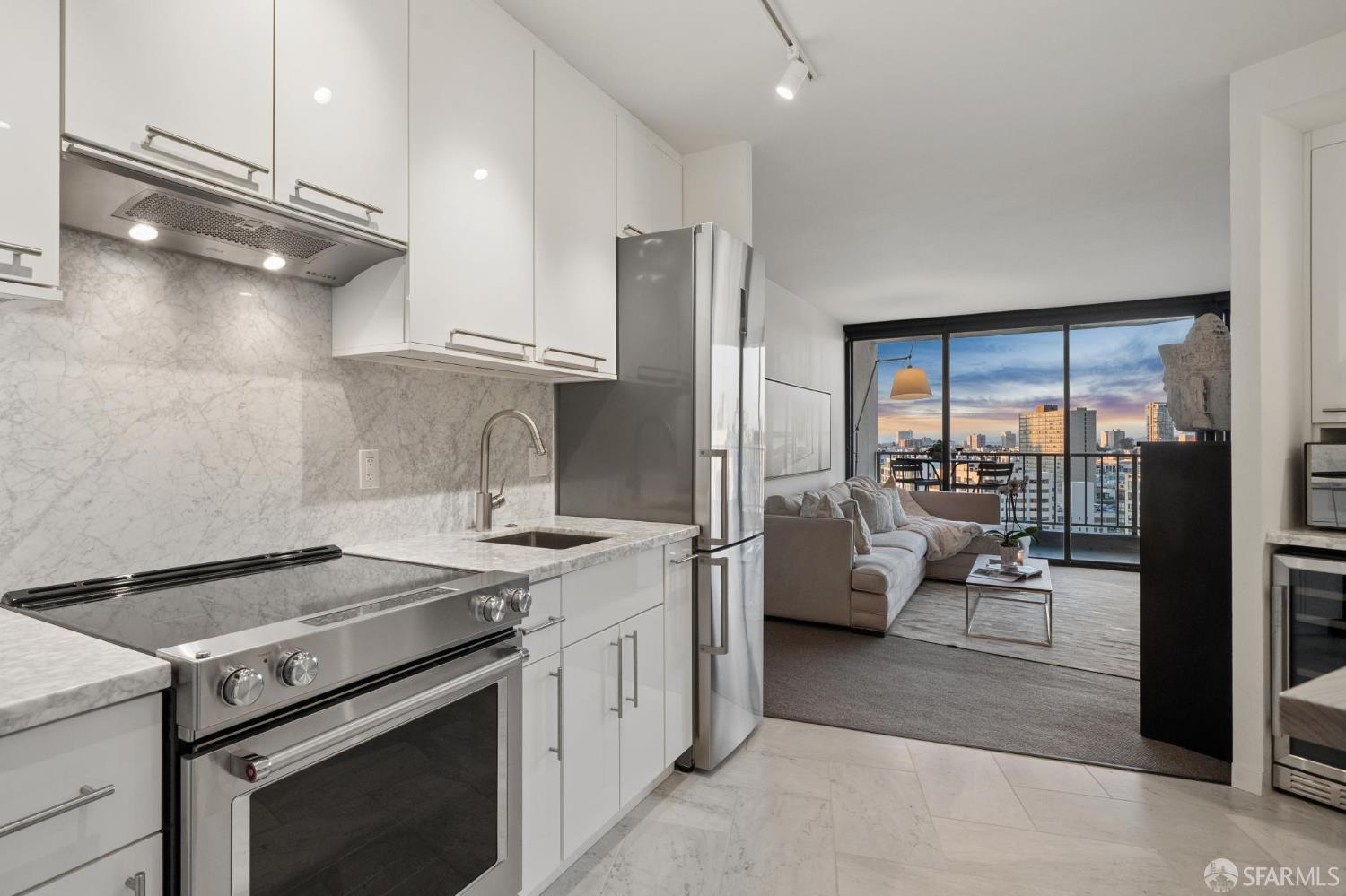 1200 Gough Street # 17B