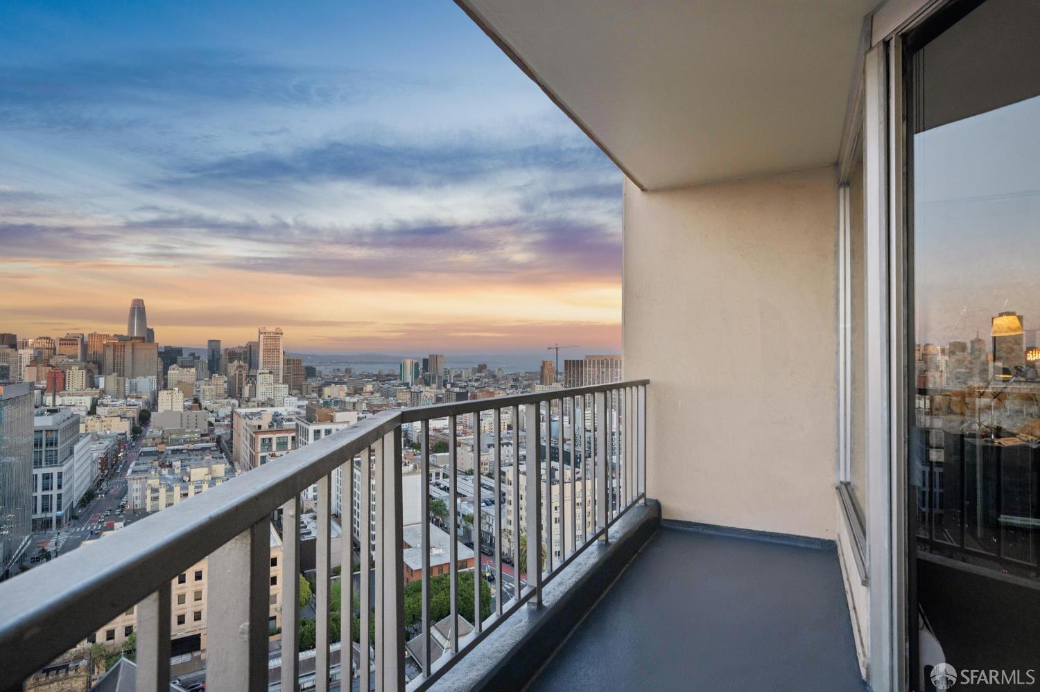 1200 Gough Street # 17B