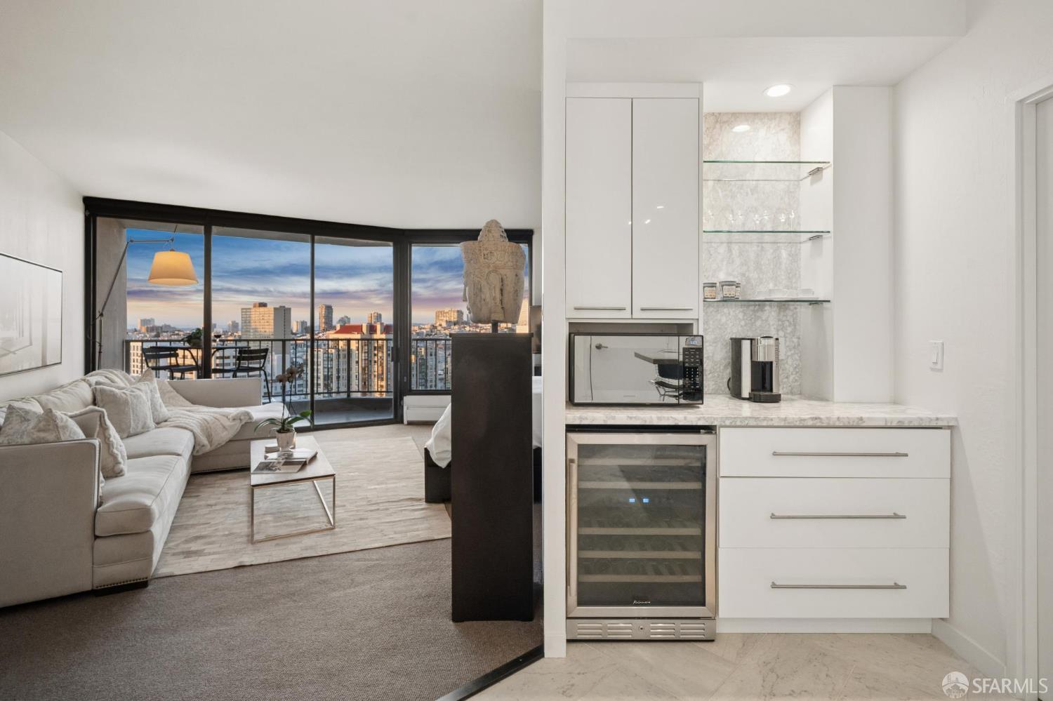 1200 Gough Street # 17B