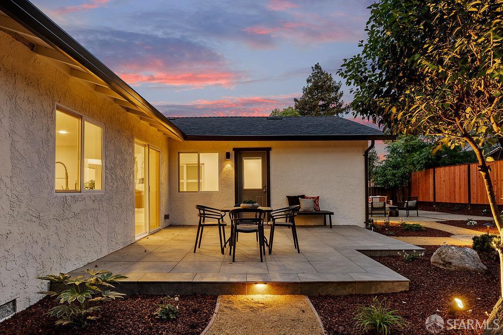 892 Forest Ridge Drive