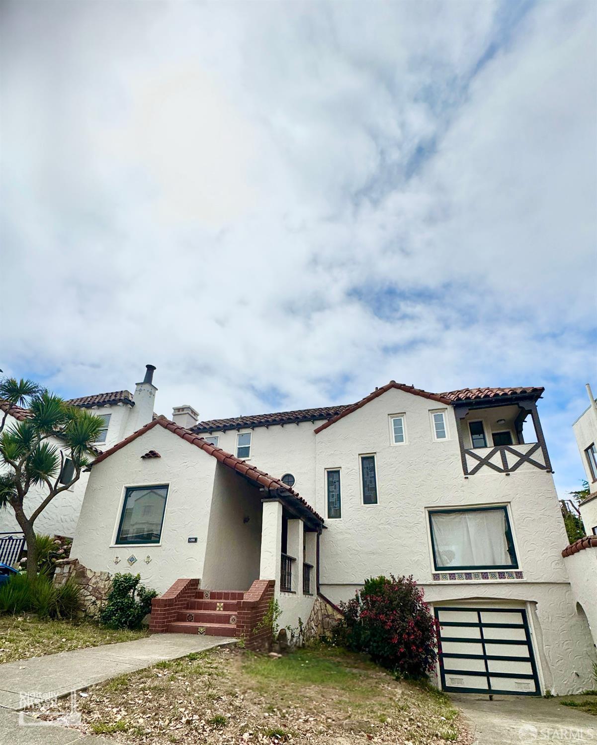 1255 Monterey Boulevard