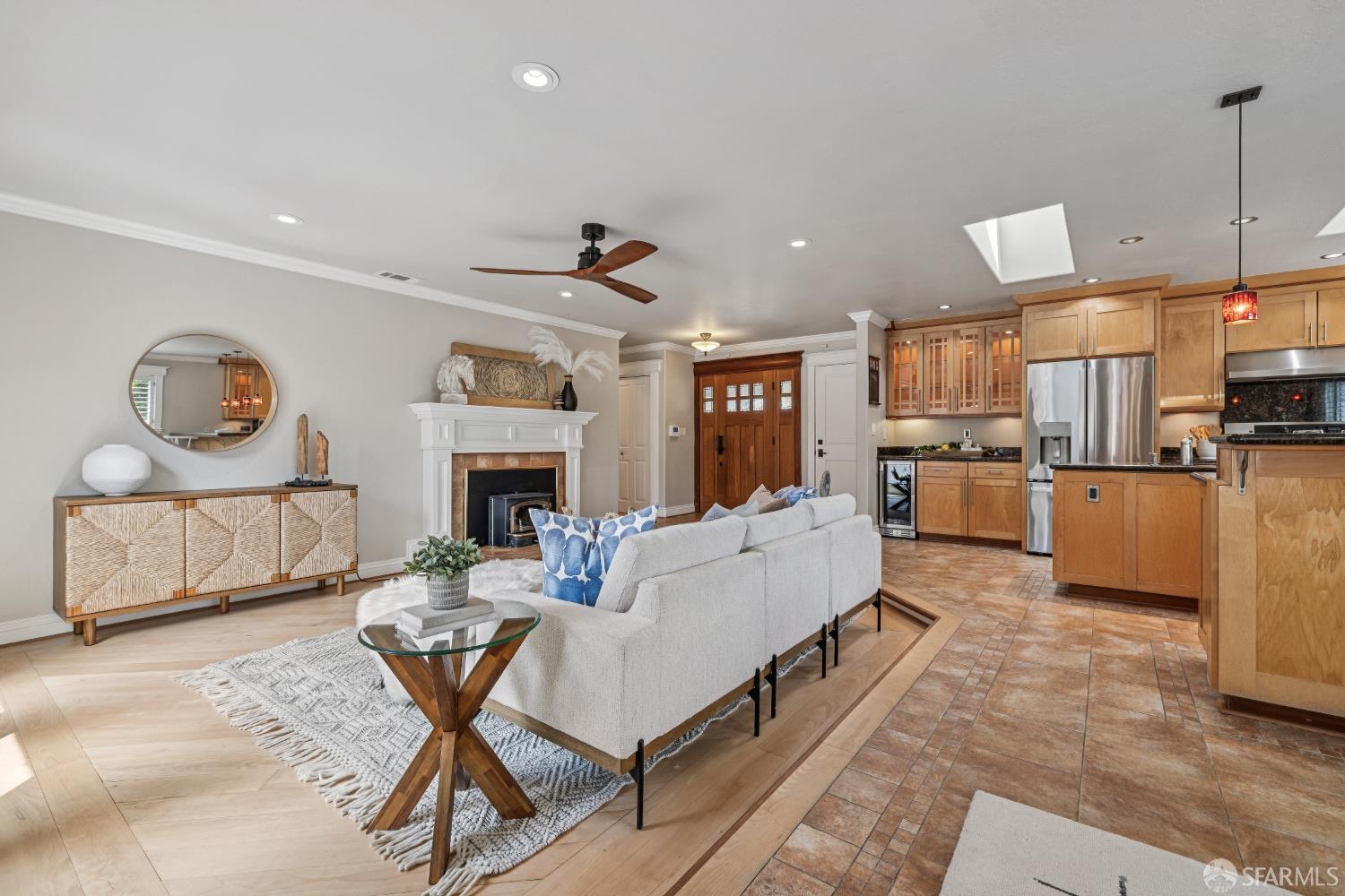 878 Palisade Drive