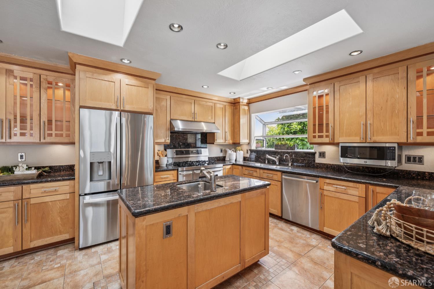 878 Palisade Drive