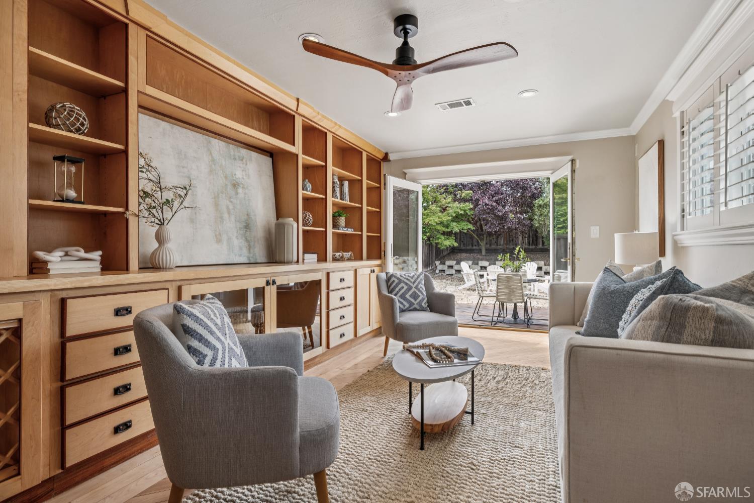 878 Palisade Drive