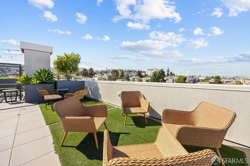 3620 Cesar Chavez Street # 303