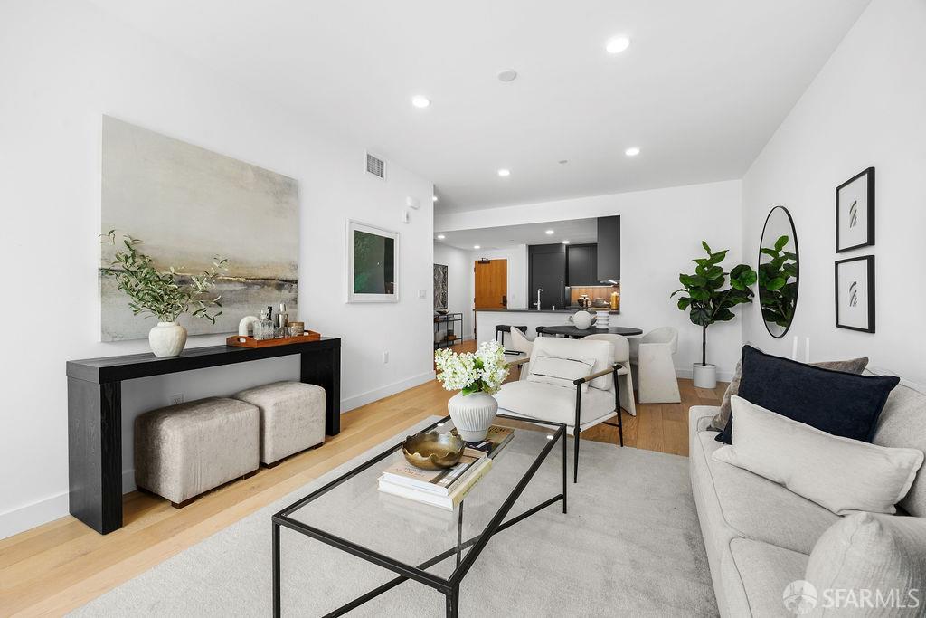 3620 Cesar Chavez Street # 303