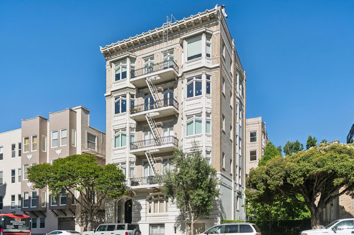 1740 Franklin Street # 10