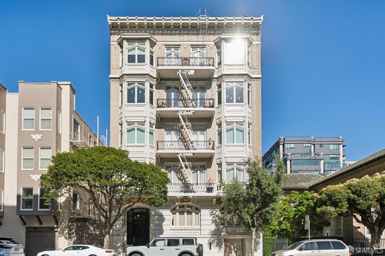 1740 Franklin Street # 10