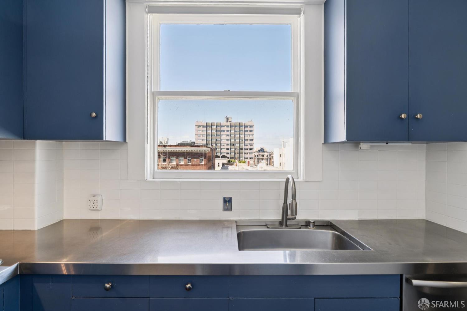 1740 Franklin Street # 10