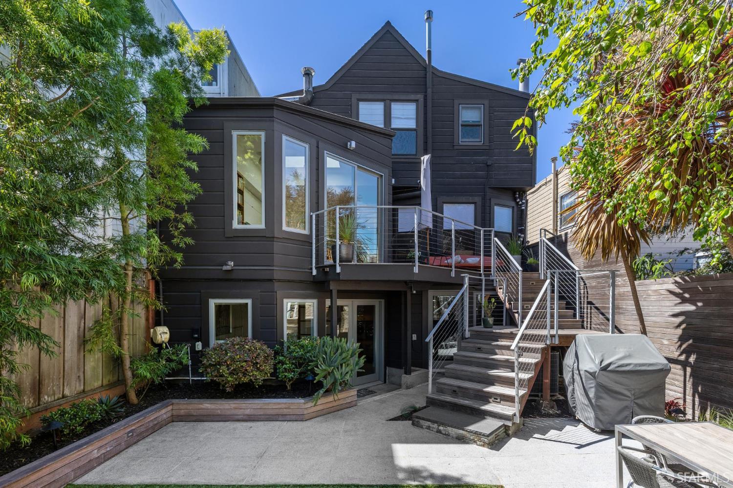 11 Whitney Street