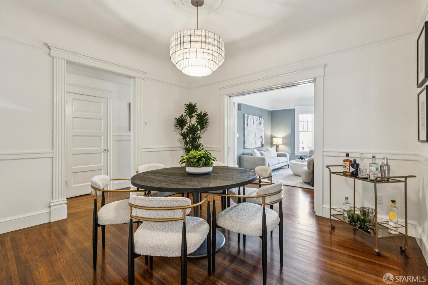 3561 Sacramento Street