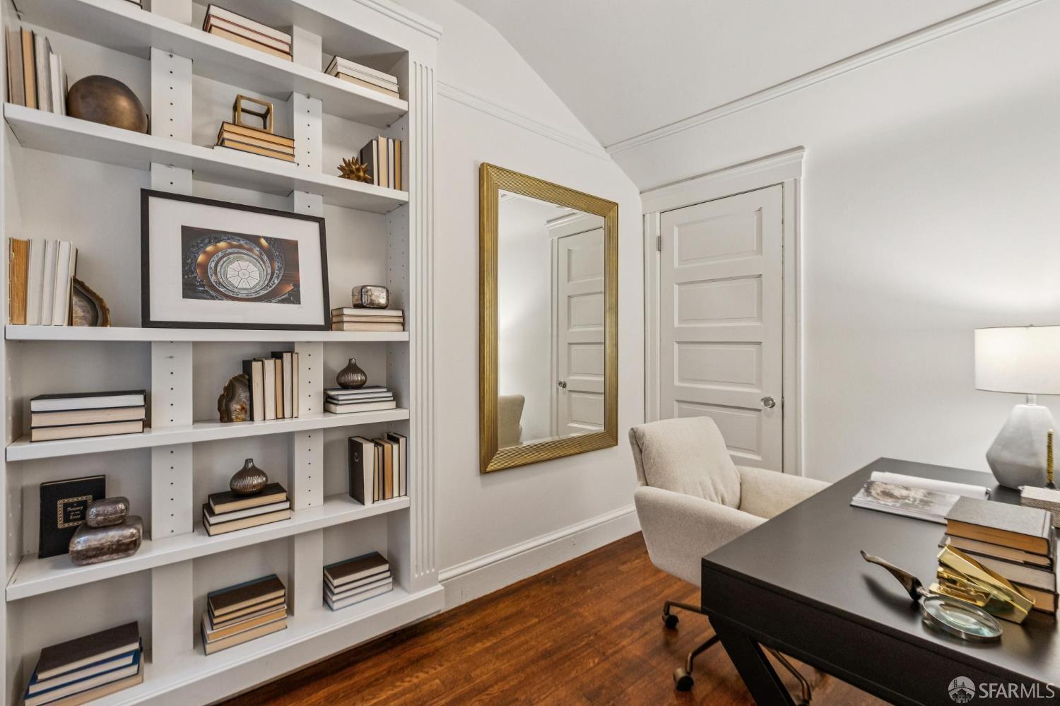 3561 Sacramento Street